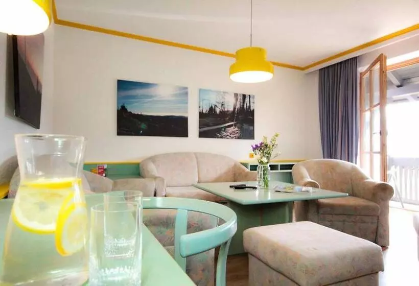 Hotelli Gasthof Zum Bach