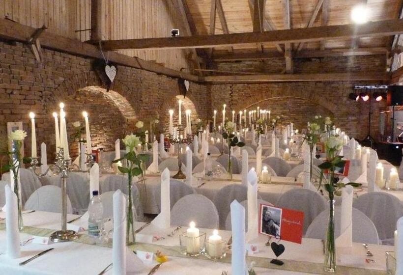 ホテル Gasthof Zum Bach