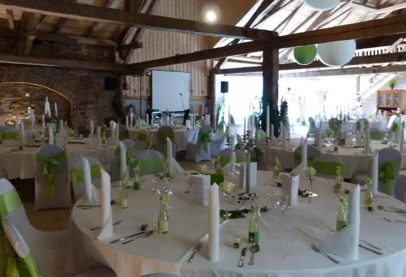 Hotelli Gasthof Zum Bach