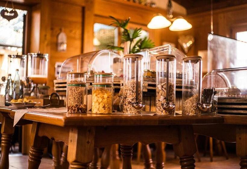 ホテル Hauensteiner Hof