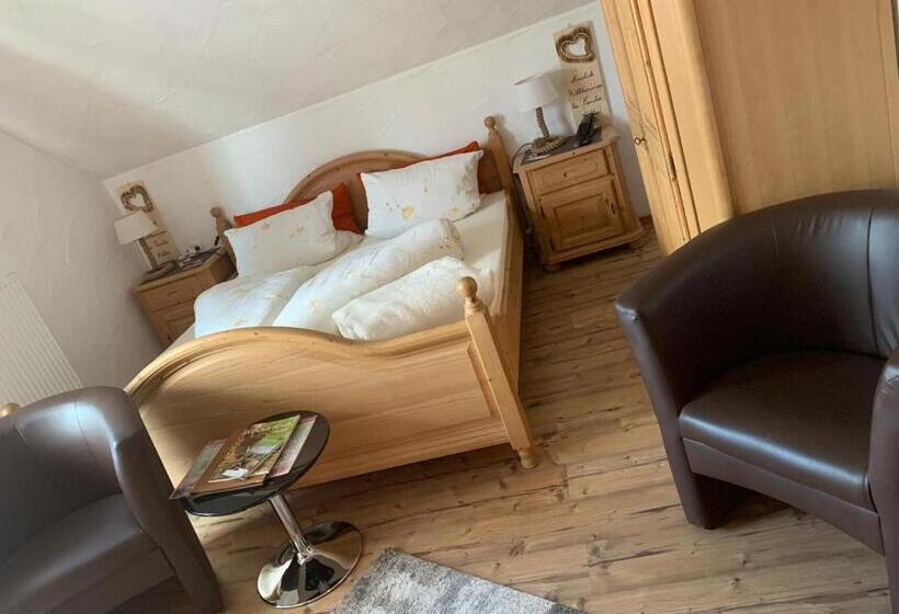 ホテル Hauensteiner Hof