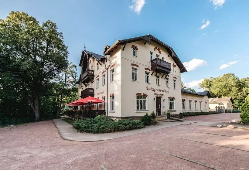 Hotelli Historische Spitzgrundmuhle