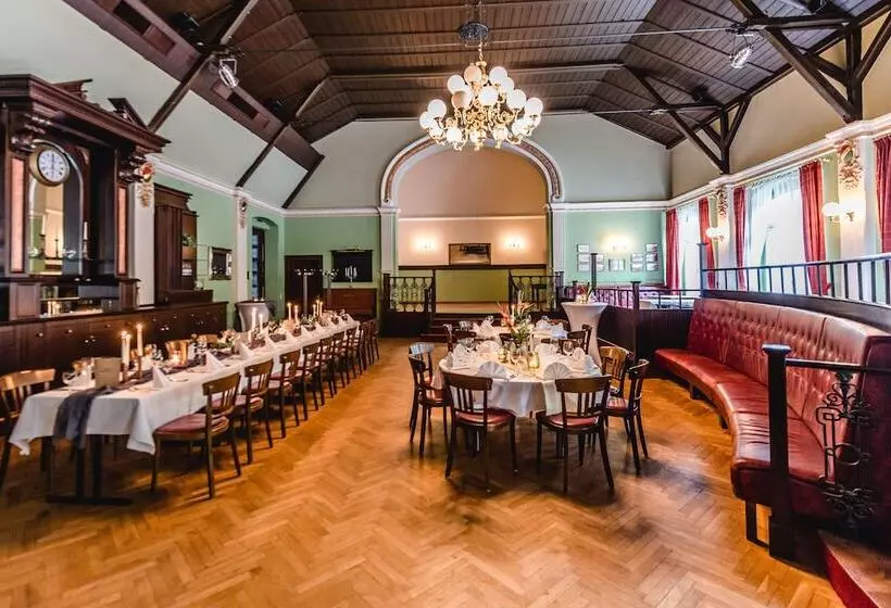 Hotelli Historische Spitzgrundmuhle