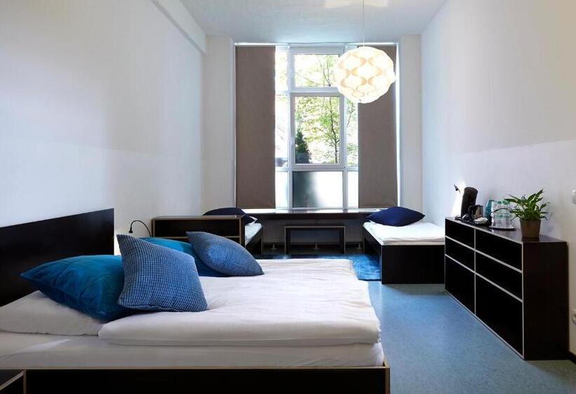 هتل Hüttenpalast