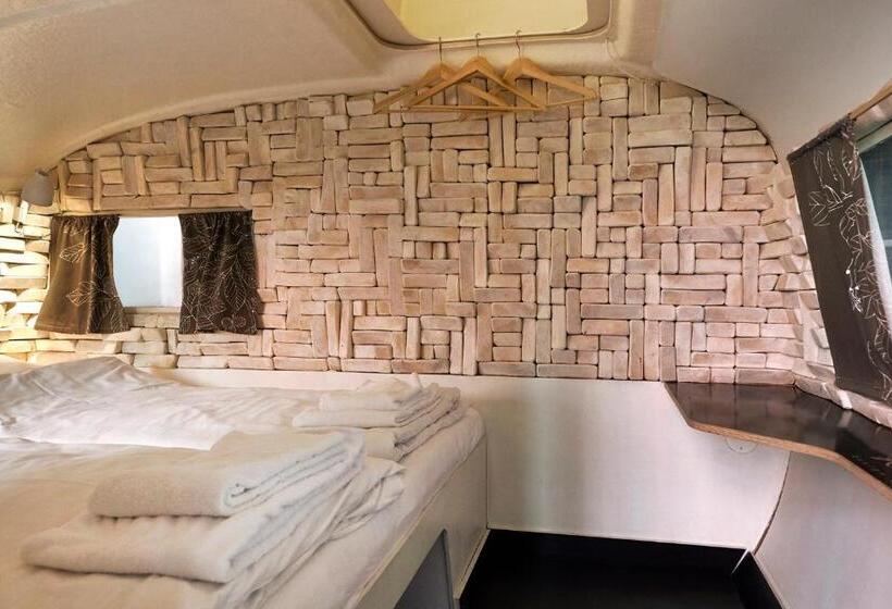 هتل Hüttenpalast