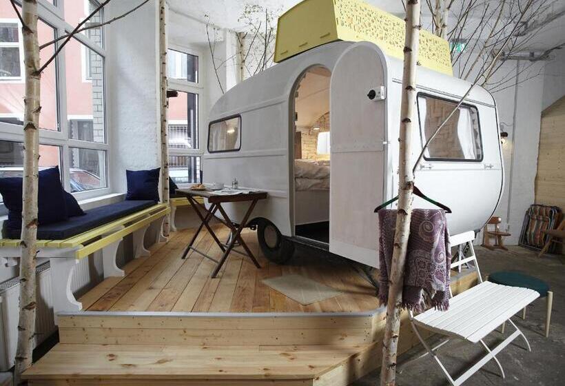 هتل Hüttenpalast