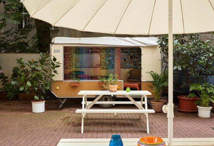 هتل Hüttenpalast