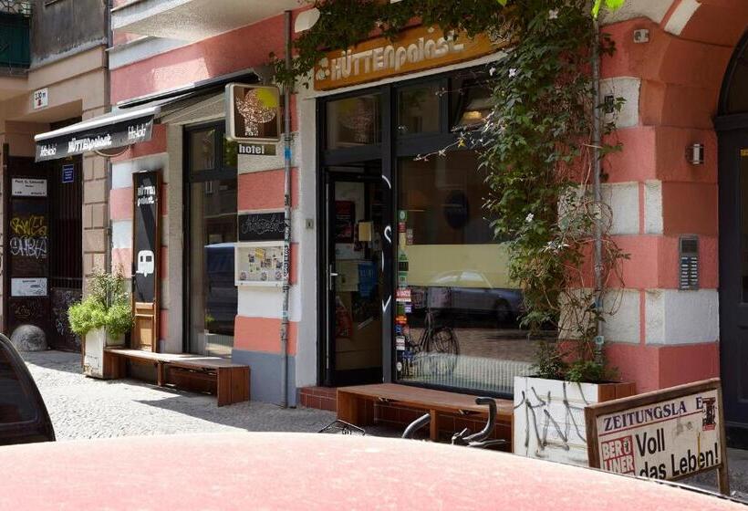 هتل Hüttenpalast