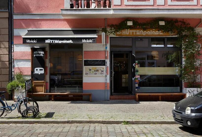 هتل Hüttenpalast