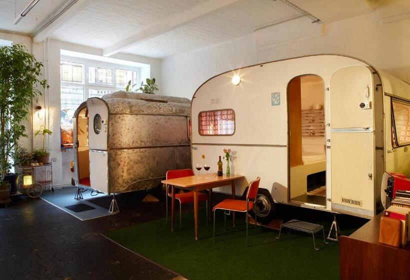 هتل Hüttenpalast