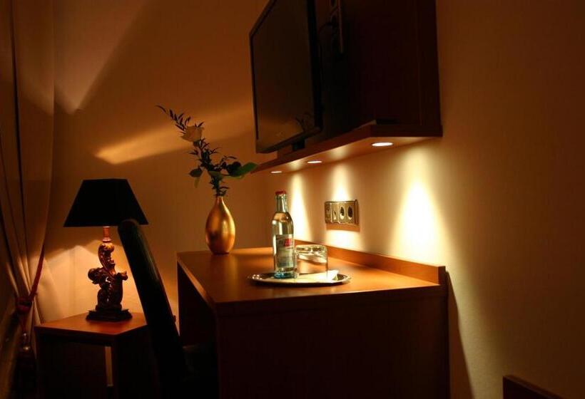 בית מלון כפרי Kleine Festung Germersheim