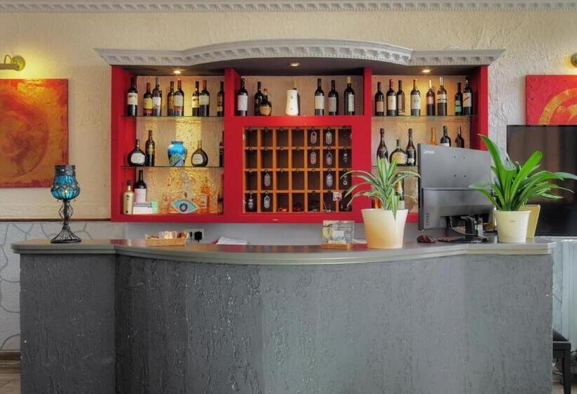 Отель Mira Mare