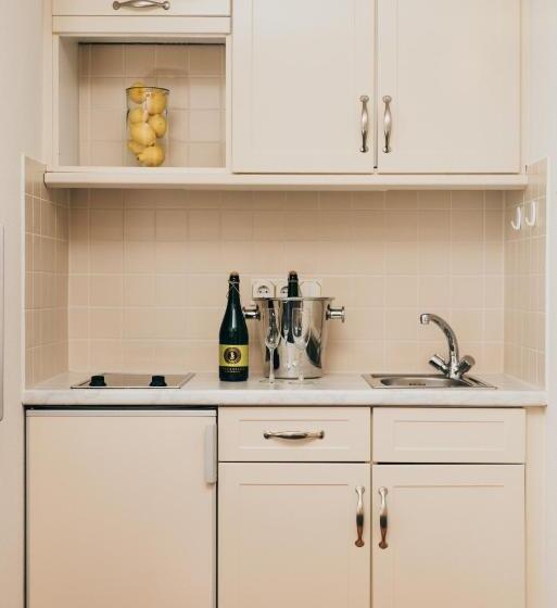 هتل Reindl Suiten & Appartments