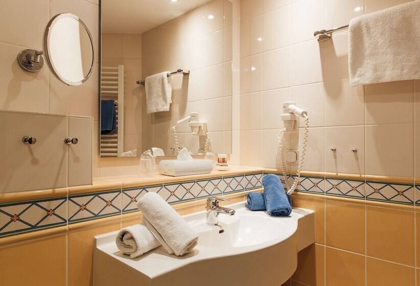 هتل Reindl Suiten & Appartments