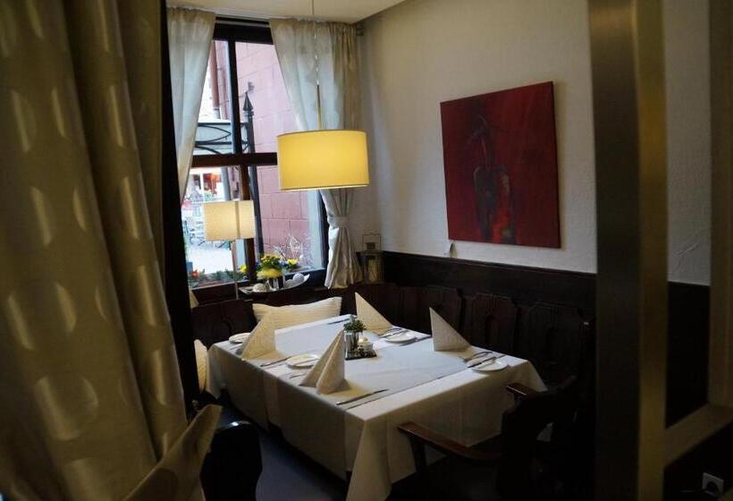 Отель Restaurant Zunftstube