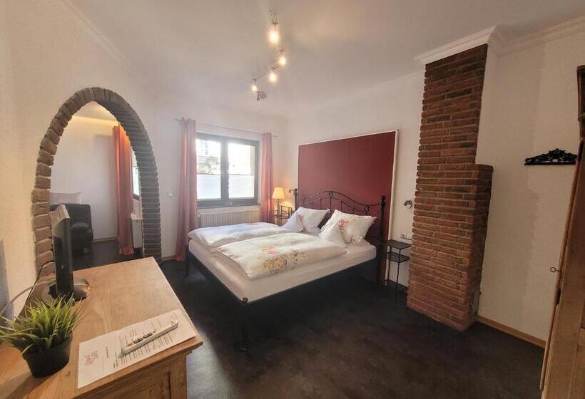 ホテル Weingut Lehnert Veit Guts