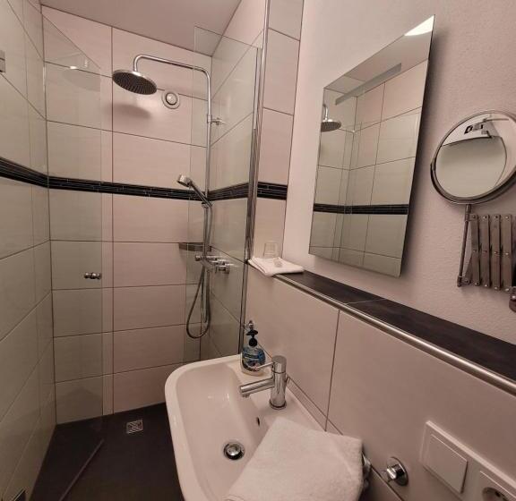 ホテル Weingut Lehnert Veit Guts