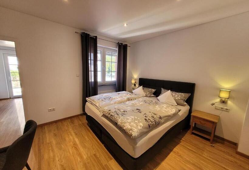 ホテル Weingut Lehnert Veit Guts