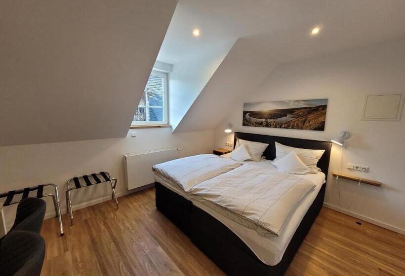 ホテル Weingut Lehnert Veit Guts