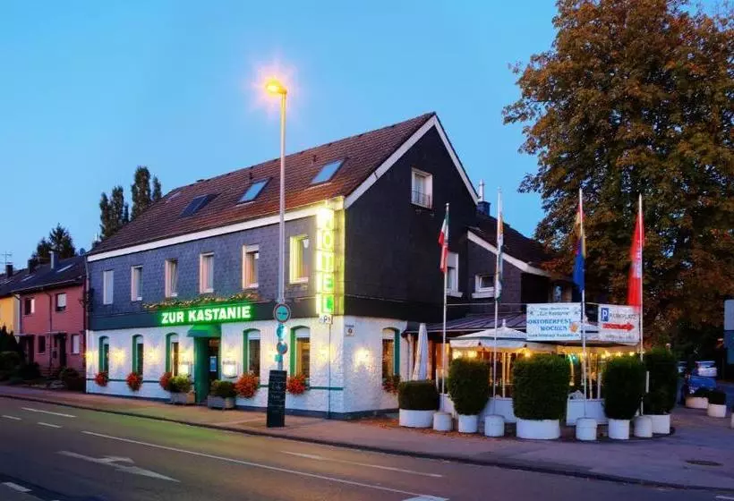 Hotelli Zur Kastanie
