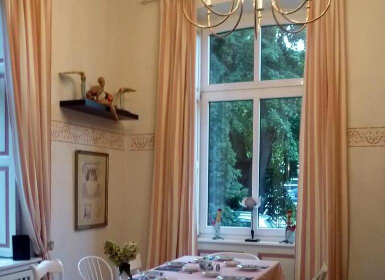 Villa Zur Erholung Bed & Breakfast