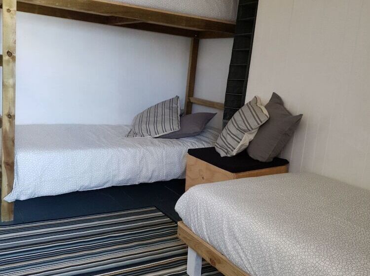 Bunkhouse Bournemouth   Hostel