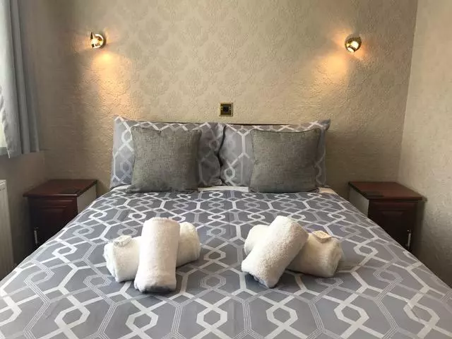 تختخواب و صبحانه Bromwell Court