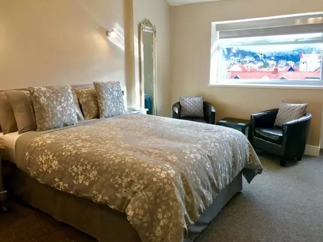 تختخواب و صبحانه Bromwell Court