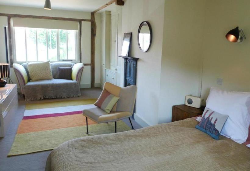 Bed and Breakfast Tinsmiths House