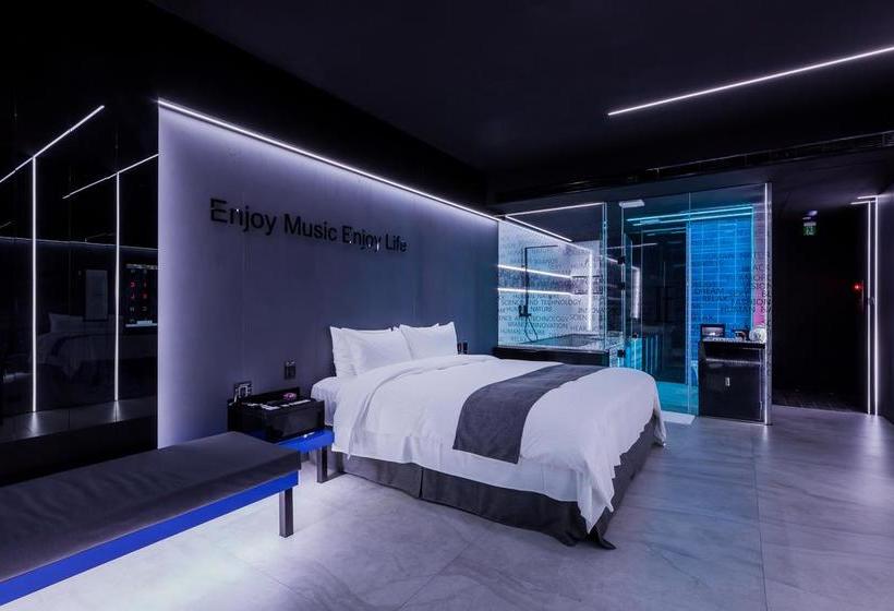 If Motel In Fashion