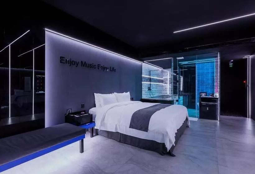 If Motel In Fashion