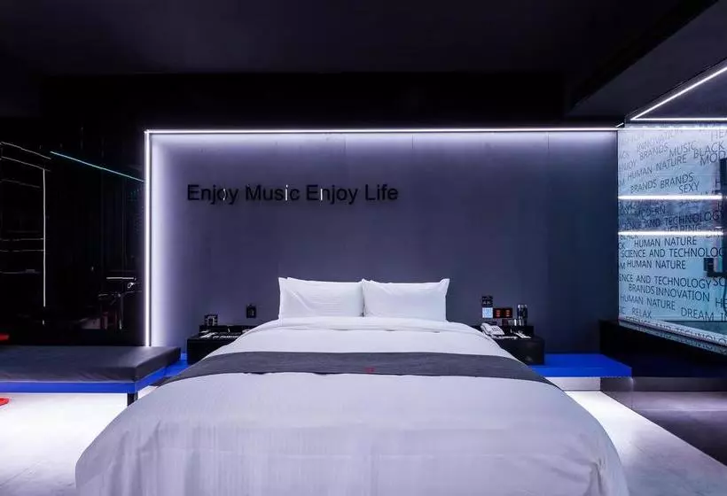 If Motel In Fashion