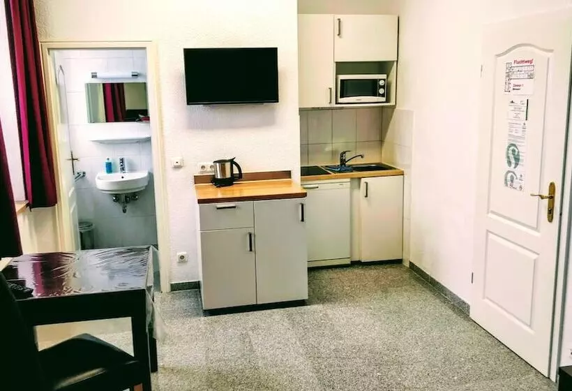 ホテル Boardinghouse   Stadtvilla Budget