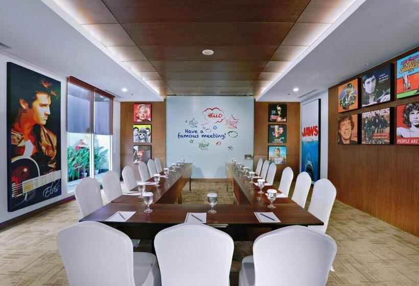 Fame Hotel Sunset Road