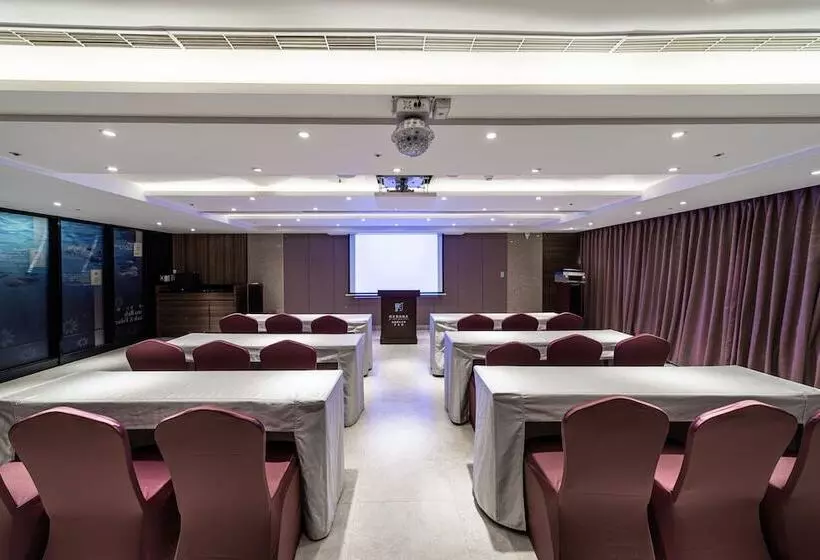 Fish Hotel Pingtung