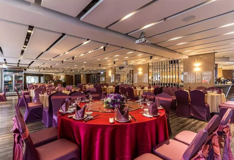 Fish Hotel Pingtung