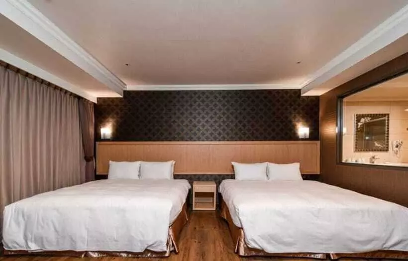 Fish Hotel Pingtung