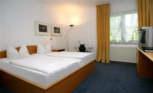 ホテル Garni Lindenstraße