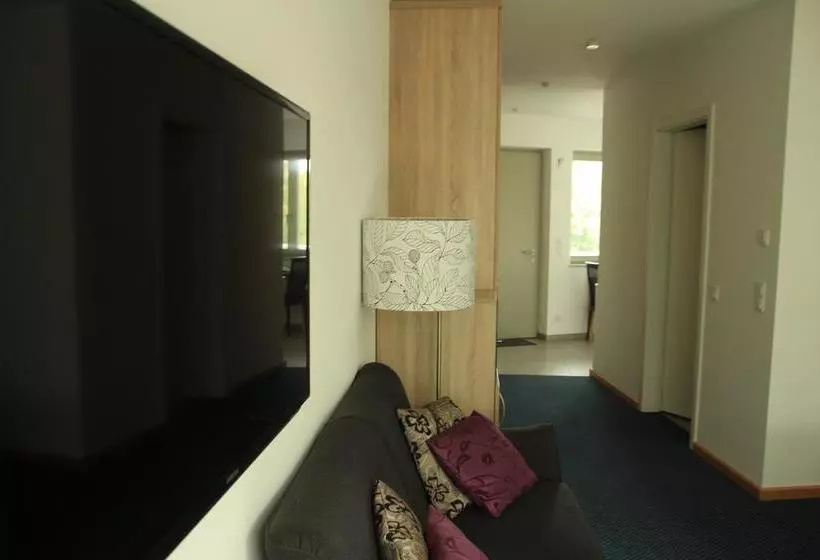 ホテル Garni Lindenstraße