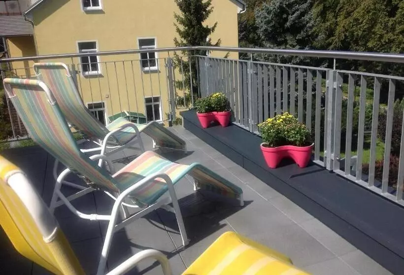 Hotelli Pension Vesta