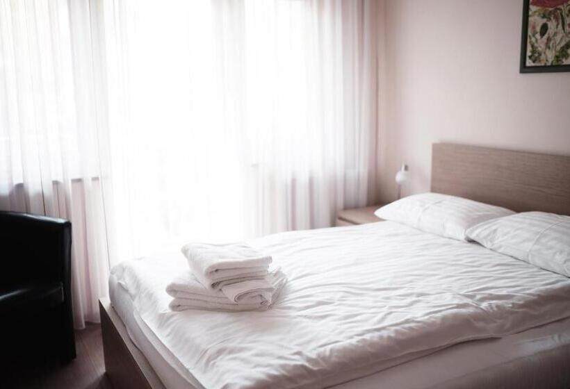 فندق Pension Vesta