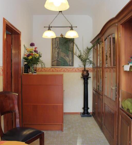 Kreuzerhof Hotel Garni