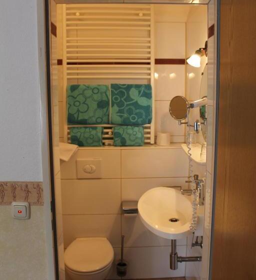 Kreuzerhof Hotel Garni