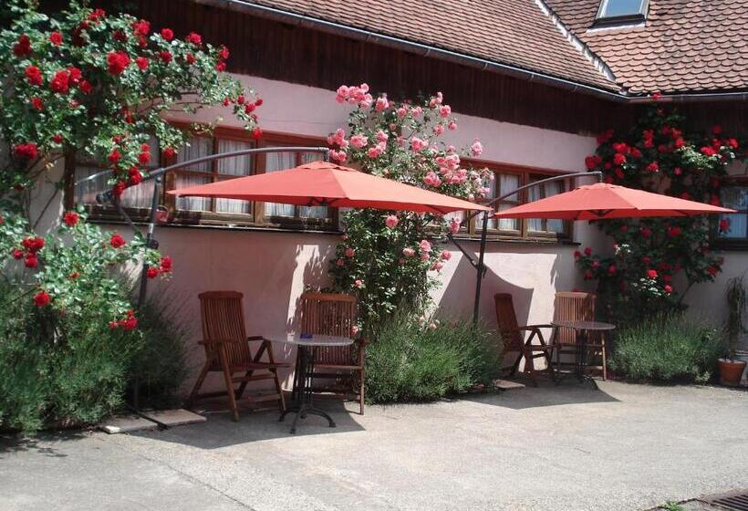 Kreuzerhof Hotel Garni