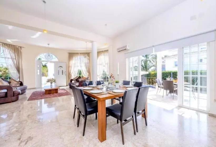 Villa Elysium