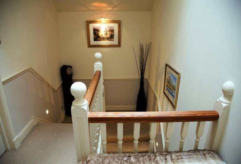 민박 Airlie House Self Catering