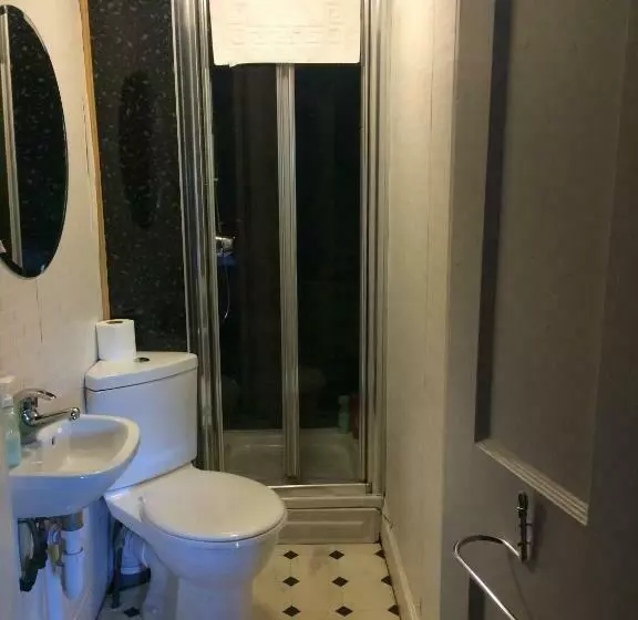 Aamiaismajoitus (B&B) Broom Lodge