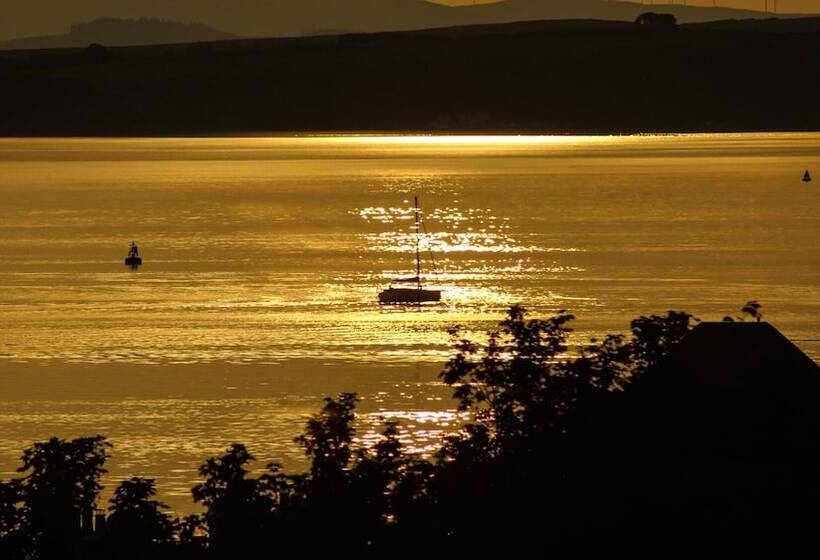 Bed and Breakfast Broom Lodge