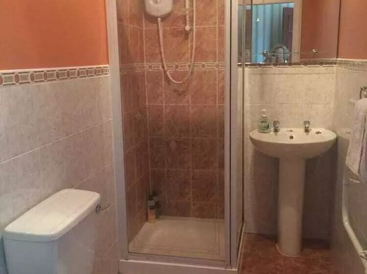 Aamiaismajoitus (B&B) Broom Lodge