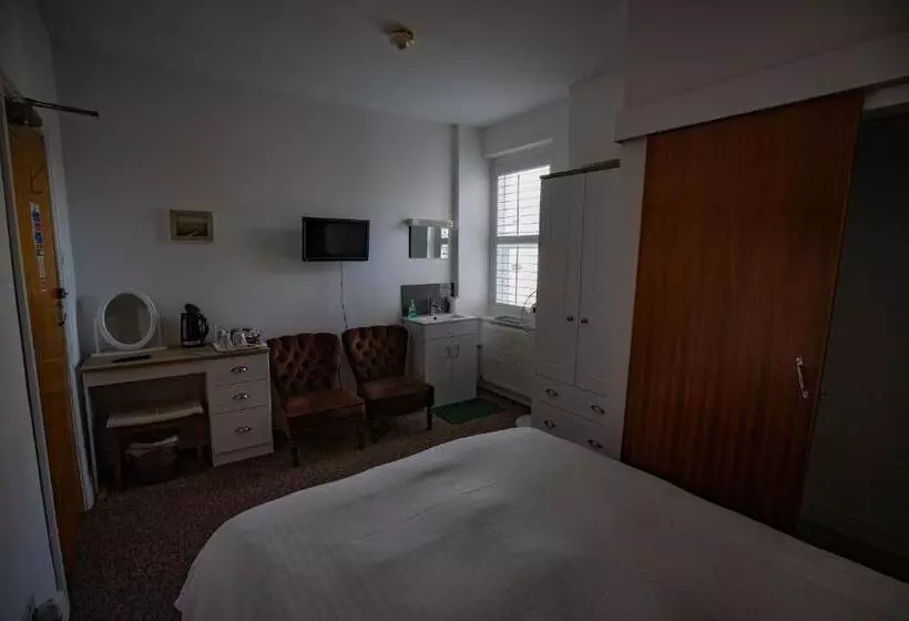 Aamiaismajoitus (B&B) Claremont Guesthouse